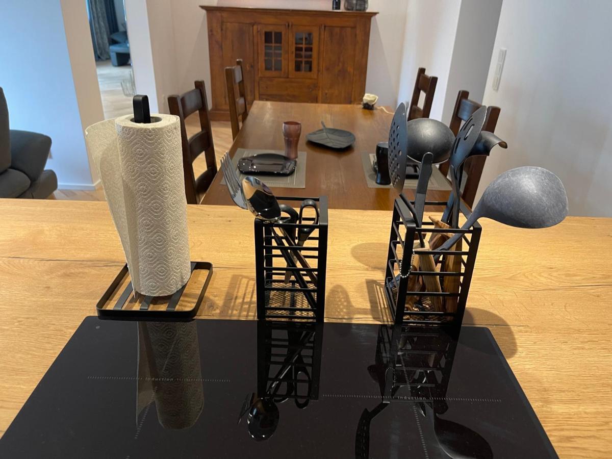 Moderne, Ruhige Ferienwohnung , Ideal Zum Abschalten Hadamar Bagian luar foto