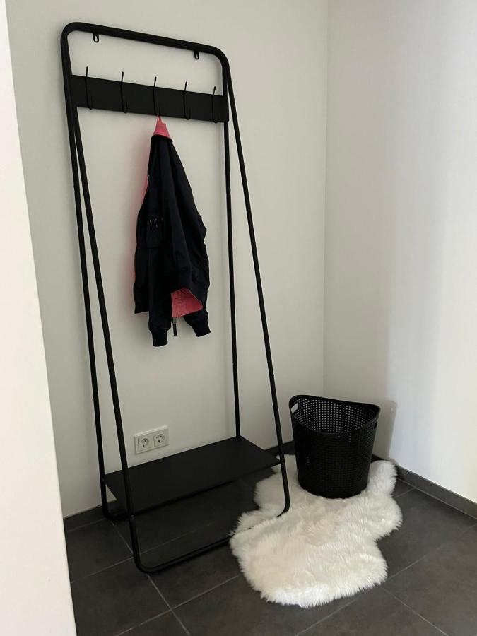 Moderne, Ruhige Ferienwohnung , Ideal Zum Abschalten Hadamar Bagian luar foto