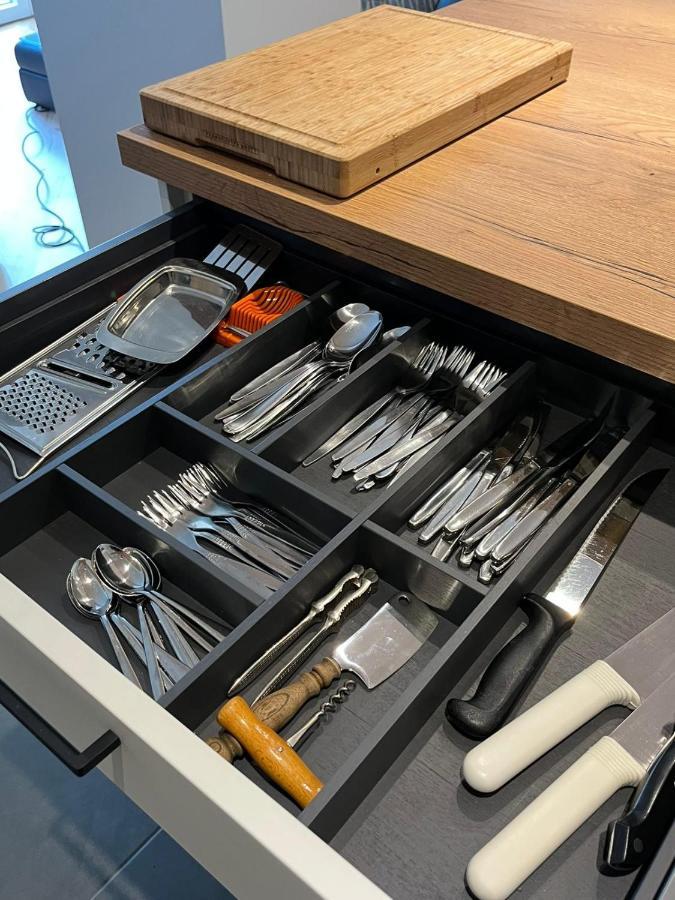 Moderne, Ruhige Ferienwohnung , Ideal Zum Abschalten Hadamar Bagian luar foto