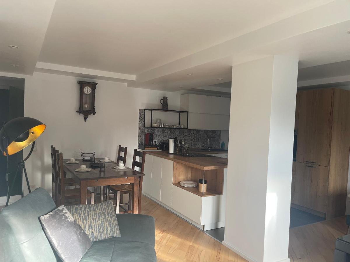 Moderne, Ruhige Ferienwohnung , Ideal Zum Abschalten Hadamar Bagian luar foto
