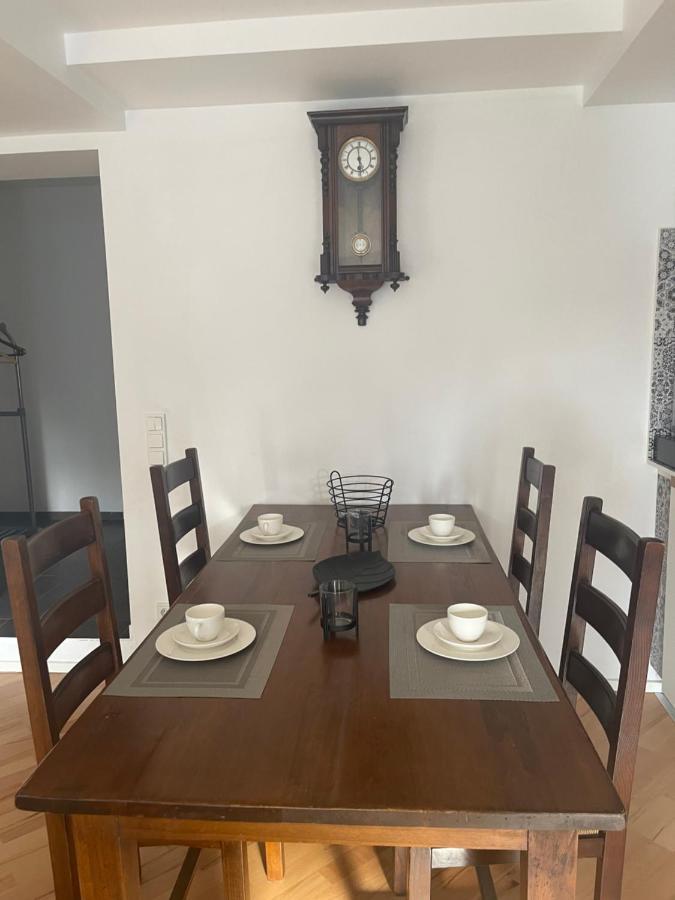 Moderne, Ruhige Ferienwohnung , Ideal Zum Abschalten Hadamar Bagian luar foto