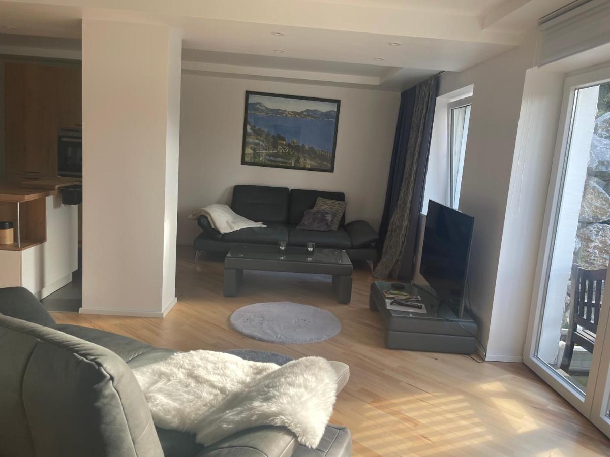 Moderne, Ruhige Ferienwohnung , Ideal Zum Abschalten Hadamar Bagian luar foto