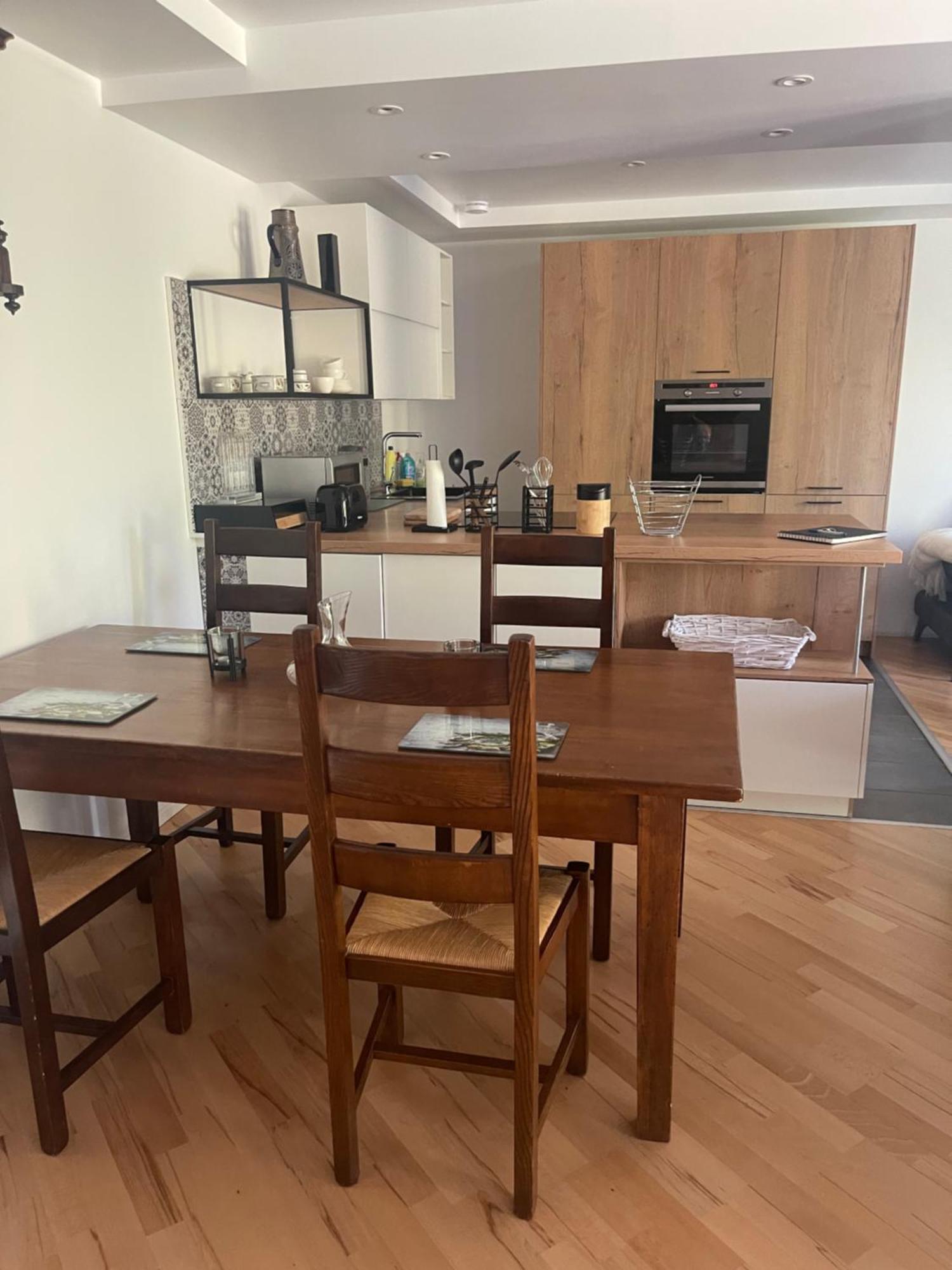 Moderne, Ruhige Ferienwohnung , Ideal Zum Abschalten Hadamar Bagian luar foto